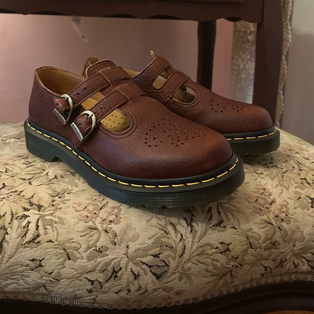 Dr. Martens Women's 8065 Ambassador Leather Mary Jane Flat, Cashew, 8
